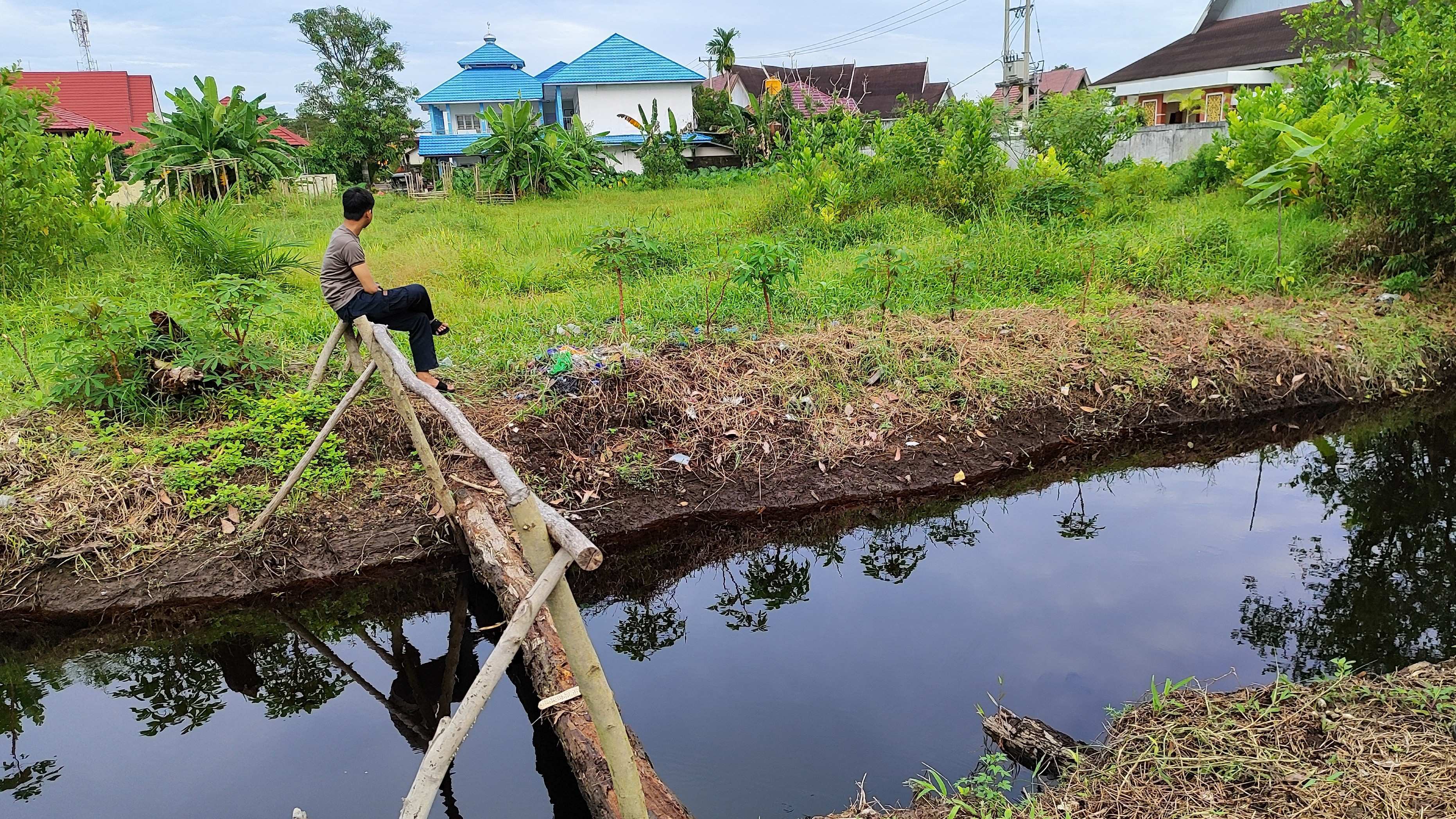 Sungai pemisah